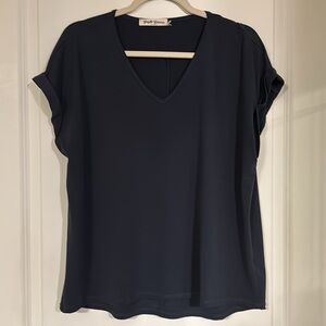 Brigitte Brianna Sexy Modest V Neck Tee, Sz M